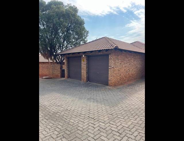 3 BEDROOM HOUSE FOR SALE IN AMANDASIG